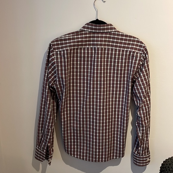 Perfect condition Untuckit Button Shirt - Picture 2 of 2